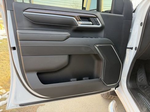 Used 2024 Chevrolet Silverado 2500 LT w/ Convenience Package image 13