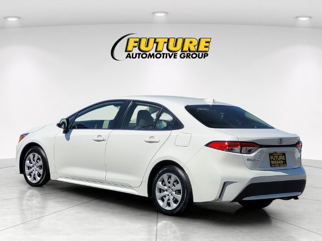 Used 2022 Toyota Corolla LE FWD image 7