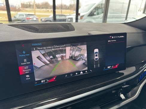 Used 2024 BMW X6 M60i w/ M Sport Professional Package image 30