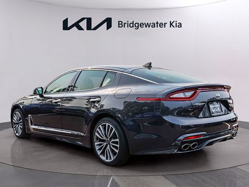 Used 2019 Kia Stinger AWD/4WD image 4
