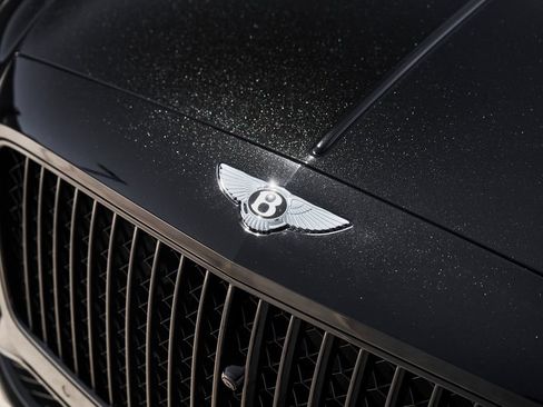 Used 2024 Bentley Flying Spur V8 AWD/4WD image 7