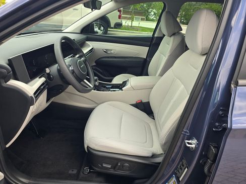 Certified 2025 Hyundai Tucson SEL FWD image 11