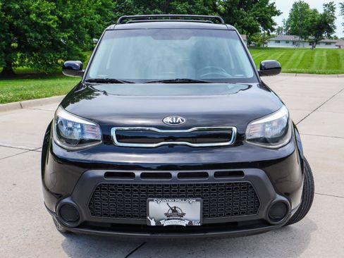 Used 2015 Kia Soul + FWD image 13