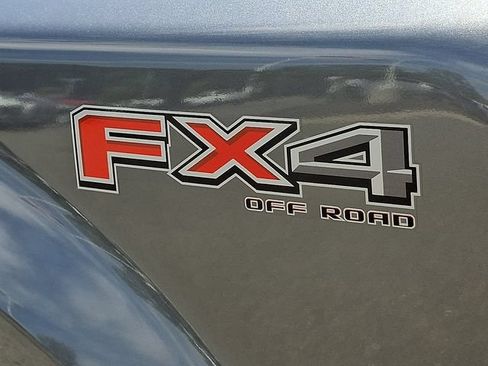 Used 2026 Ford F450 Platinum w/ FX4 Off-Road Package AWD/4WD image 35