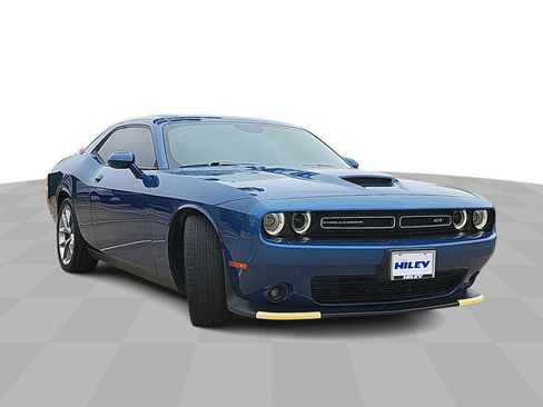 Used 2022 Dodge Challenger GT image 2