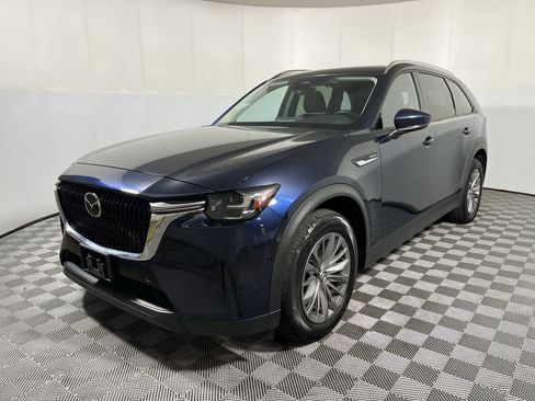 Used 2024 MAZDA CX-90 Plug-In Hybrid w/ Preferred AWD/4WD image 4