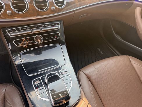 Used 2017 Mercedes-Benz E 300 4MATIC image 13
