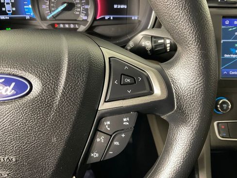 Used 2020 Ford Fusion SE image 23