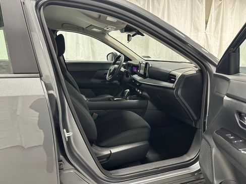 Used 2025 Nissan Kicks S AWD/4WD image 48