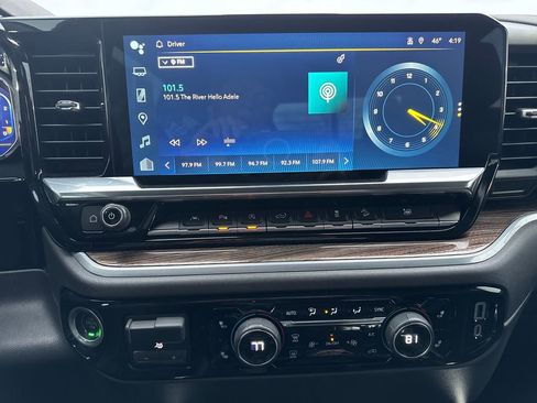 Used 2022 Chevrolet Silverado 1500 LT Trail Boss w/ LT Trail Boss Premium Package image 24