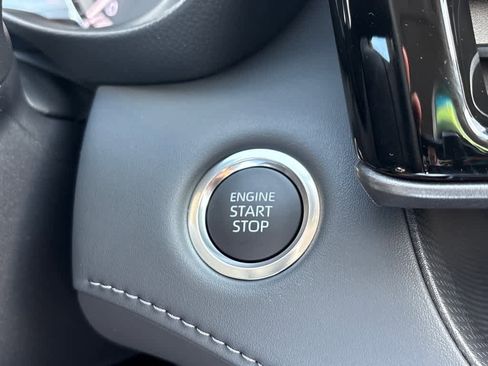 New 2026 Toyota Highlander XLE image 17