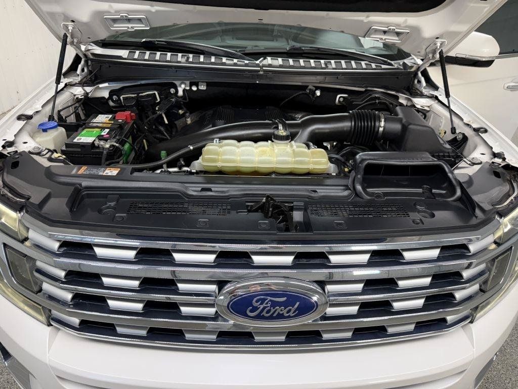 Used 2019 Ford Expedition Max Limited w/ Equipment Group 301A AWD/4WD image 43