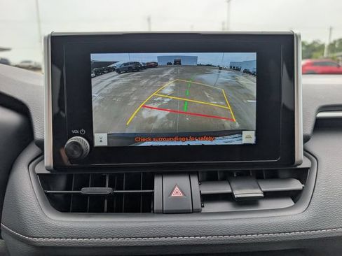 Used 2025 Toyota RAV4 XLE FWD image 16
