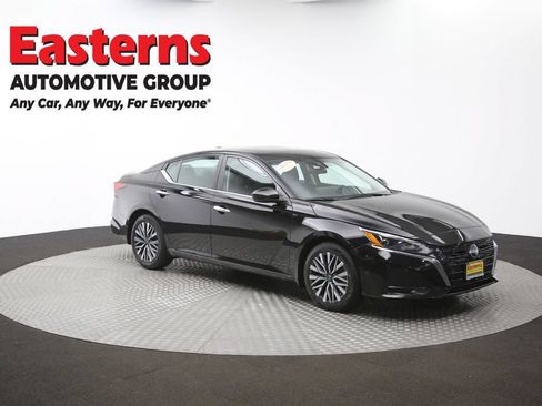 Used 2023 Nissan Altima 2.5 SV w/ SV Premium Package FWD image 50