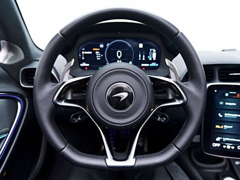 Used 2025 McLaren Artura Spider RWD image 24