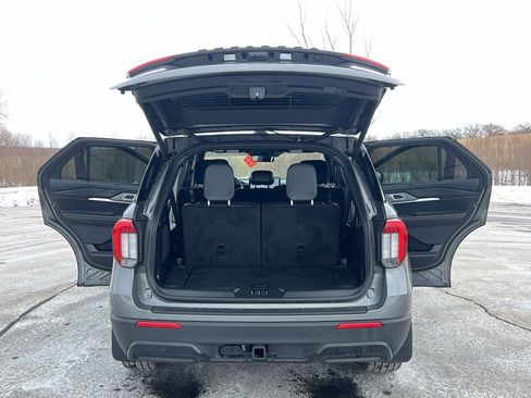 Used 2025 Ford Explorer ST-Line w/ Premium Package image 36