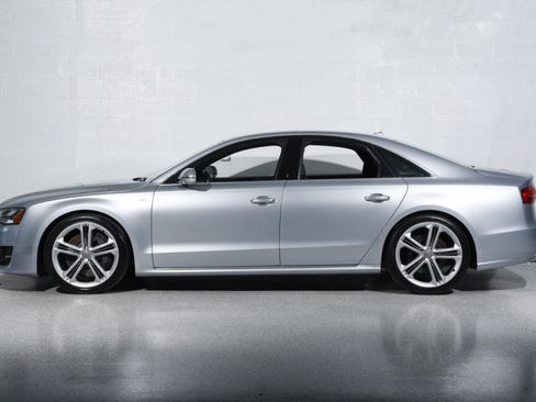 Used 2015 Audi S8 AWD/4WD image 13