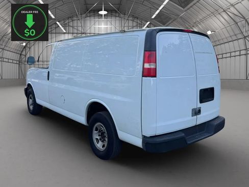 Used 2015 Chevrolet Express 3500 RWD image 3