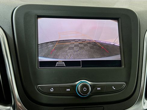 Used 2024 Chevrolet Equinox LT image 13