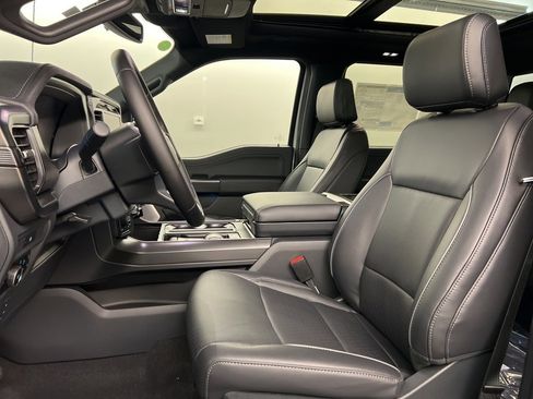 New 2025 Ford F150 Lariat w/ Equipment Group 502A High image 30