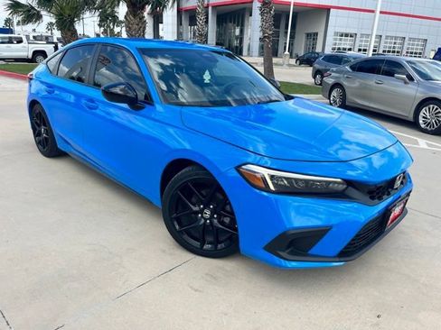 Used 2024 Honda Civic Sport image 1