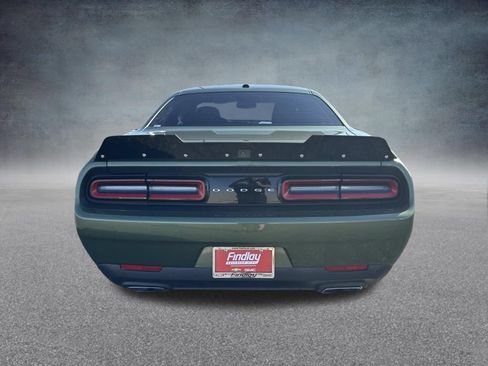 Used 2022 Dodge Challenger R/T RWD image 5