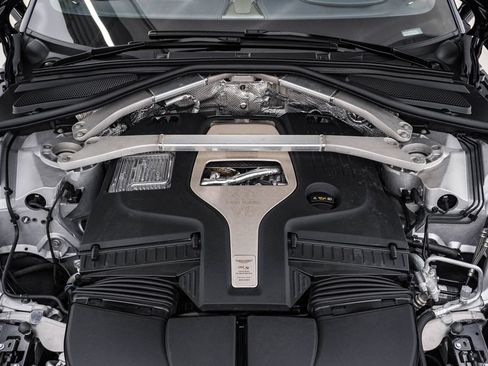Used 2026 Aston Martin DBX 707 AWD/4WD image 34