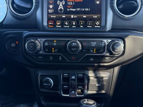 Used 2022 Jeep Wrangler Unlimited Sahara w/ Cold Weather Group image 26