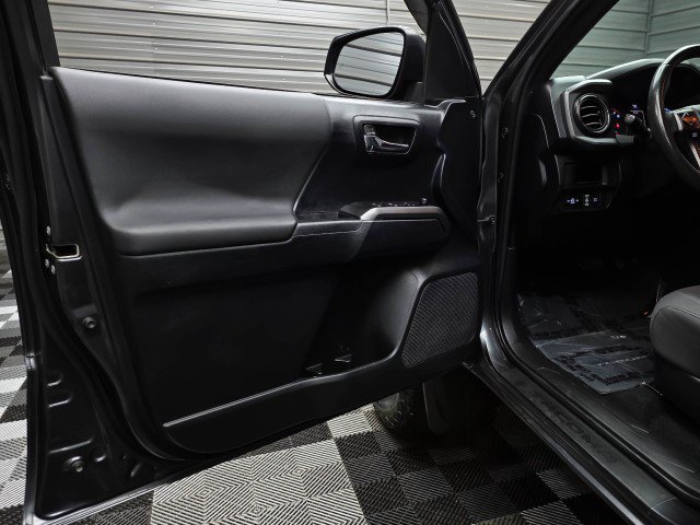 Used 2019 Toyota Tacoma TRD Sport w/ Technology Package AWD/4WD image 33