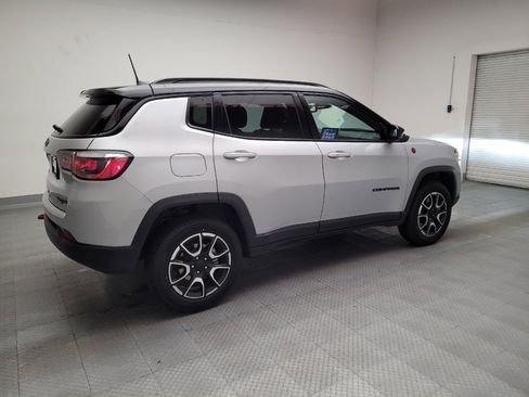 Used 2024 Jeep Compass Trailhawk image 10