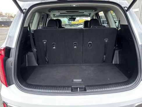 Used 2025 Kia Telluride S image 24