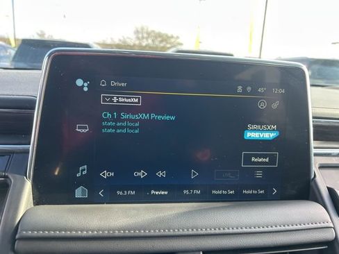 Used 2024 Chevrolet Suburban LT image 23