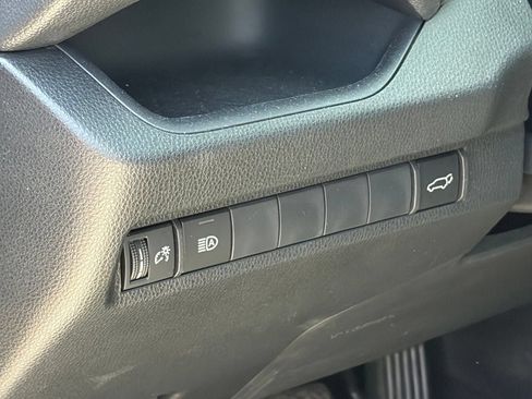 Used 2024 Toyota RAV4 XLE w/ Convenience Package AWD/4WD image 9
