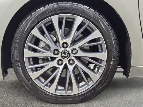 Used 2021 Lexus ES 350 w/ Premium Package FWD image 34