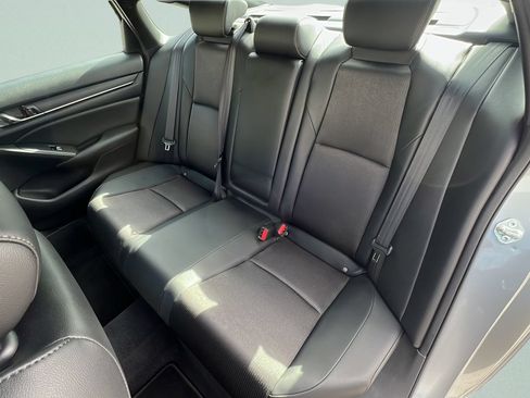 Used 2022 Honda Accord Sport image 9