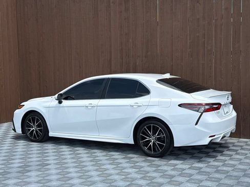 Used 2023 Toyota Camry SE w/ Convenience Package FWD image 13