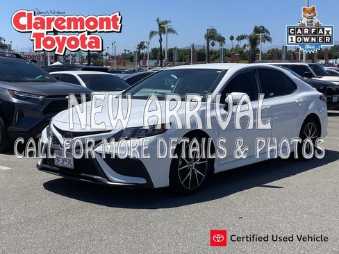 Certified 2023 Toyota Camry SE FWD image 1