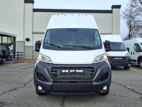 Used 2024 RAM ProMaster 3500 w/ Premium Convenience Group image 2