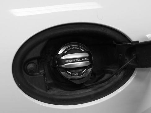 Certified 2022 Porsche 718 Boxster RWD image 19
