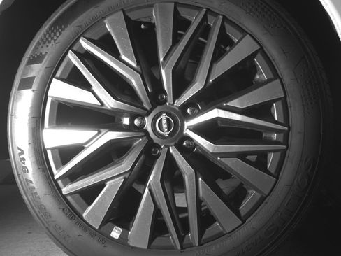 Used 2025 Nissan Altima 2.5 SV image 15