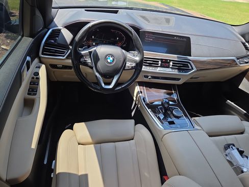 Used 2019 BMW X5 xDrive40i w/ Premium Package 2 AWD/4WD image 8