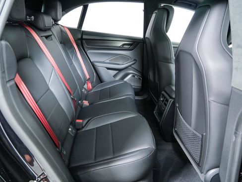 New 2026 Porsche Macan GTS Electric AWD/4WD image 24