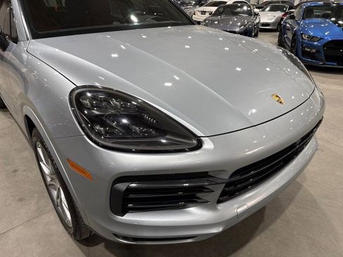 Used 2020 Porsche Cayenne image 31