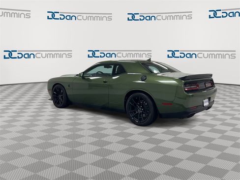 Used 2023 Dodge Challenger SRT Hellcat w/ Driver Convenience Group image 6