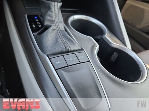 Used 2023 Toyota Camry LE image 10