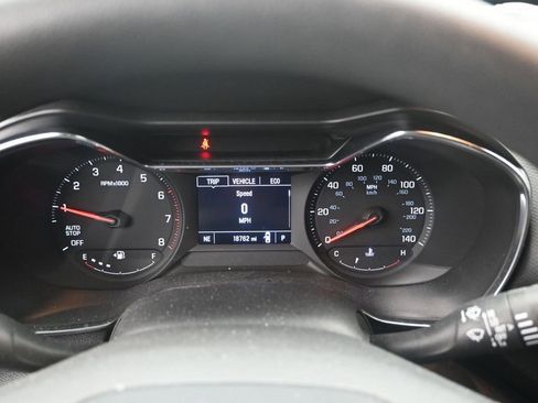Used 2023 Chevrolet TrailBlazer LT FWD image 11