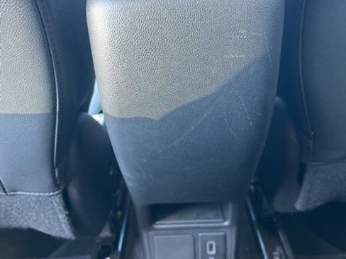 Used 2024 Buick Encore GX Sport Touring image 33