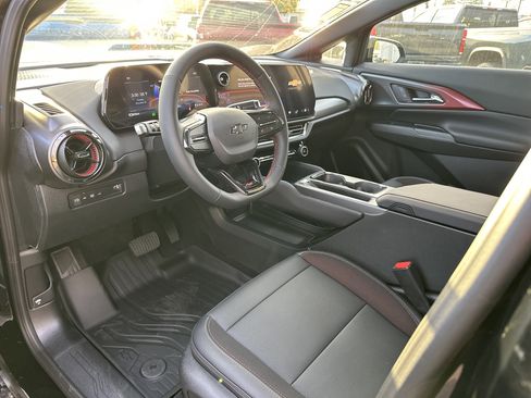 New 2026 Chevrolet Equinox EV RS image 9