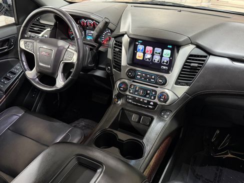 Used 2020 GMC Yukon SLT AWD/4WD image 3