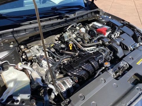 Used 2021 Nissan Altima 2.5 SR w/ SR Premium Package image 43